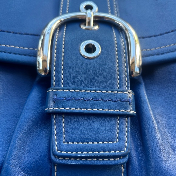 Vintage Soho Coach Shoulder Bag Blue Leather with Silver Buckle - Picture 6 of 14